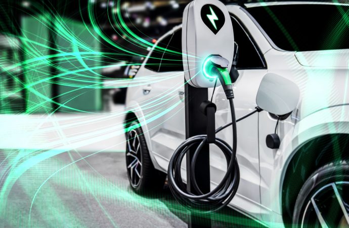 İşyerlerindeki En Teknolojik Tehlike Elektrikli Araçlar ve Şarj  İstasyonları