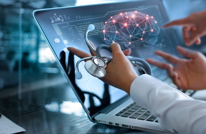 Teknolojinin Getirdiği Yüksek Değişim Hızı Sağlık Dünyasını Nasıl Etkileyecek?